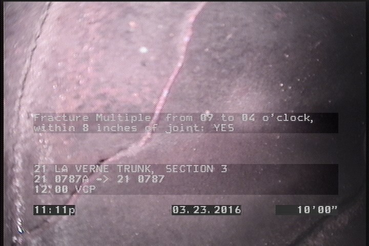 Fracture Multiple, from 09 to 04 o'clock, within 8 inches of joint: YES
