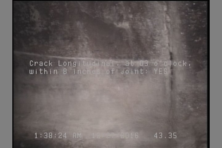 Crack Longitudinal, at 03 o'clock, within 8 inches of joint: YES