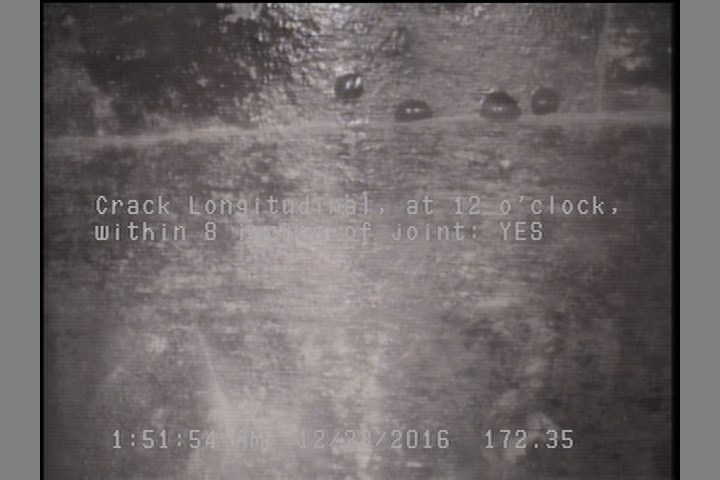 Crack Longitudinal, at 12 o'clock, within 8 inches of joint: YES