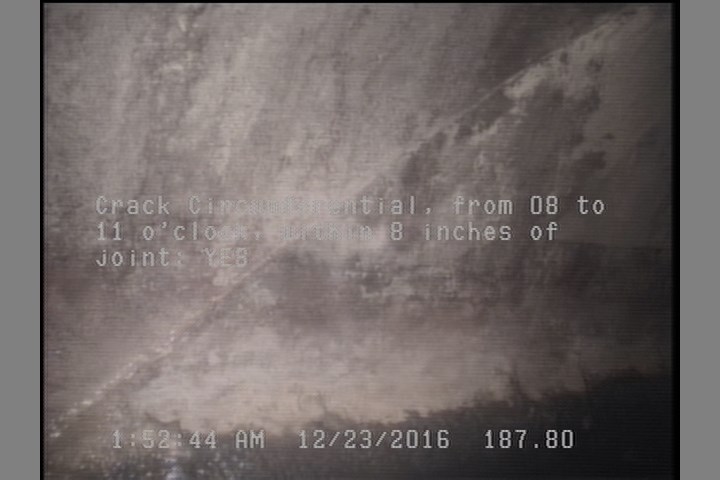 Crack Circumferential, from 08 to 11 o'clock, within 8 inches of joint: YES