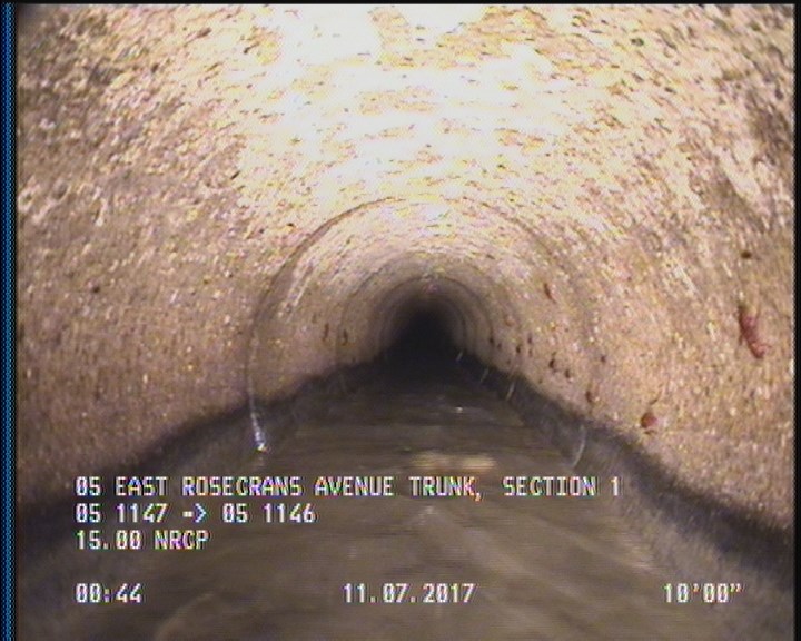 Deposits Settled Other, 15 %of cross sectional area, from 05 to 07 o'clock, , within 8 inches of joint: YES, Start - DEBRIS