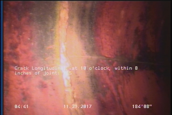 Crack Longitudinal, at 10 o'clock, within 8 inches of joint: YES