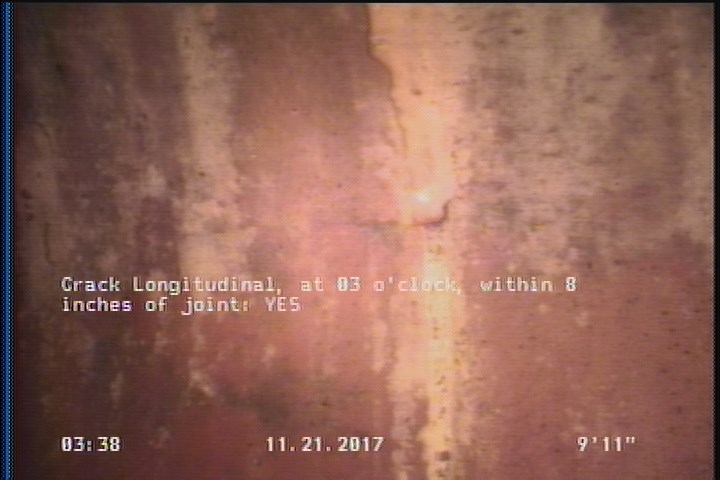 Crack Longitudinal, at 03 o'clock, within 8 inches of joint: YES