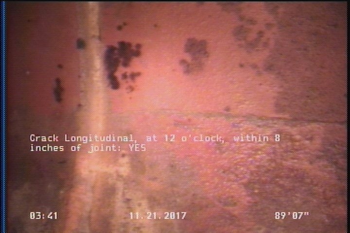 Crack Longitudinal, at 12 o'clock, within 8 inches of joint: YES