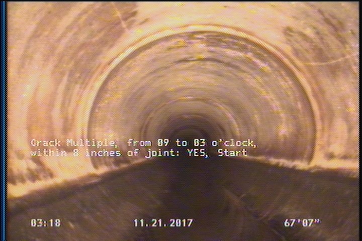 Crack Multiple, from 09 to 03 o'clock, within 8 inches of joint: YES, Start