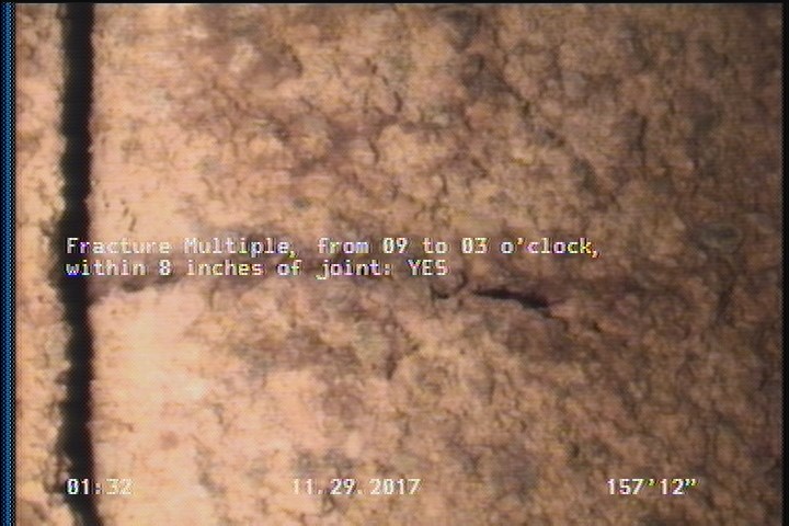 Fracture Multiple, from 09 to 03 o'clock, within 8 inches of joint: YES