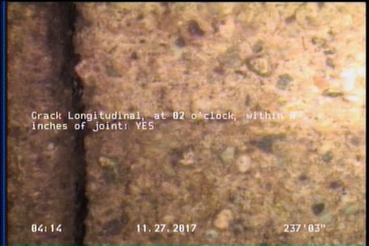 Crack Longitudinal, at 02 o'clock, within 8 inches of joint: YES