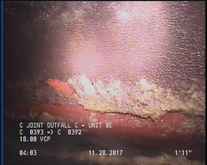 Deposits Attached Grease, 5 %of cross sectional area, from 04 to 08 o'clock, , within 8 inches of joint: YES, Start