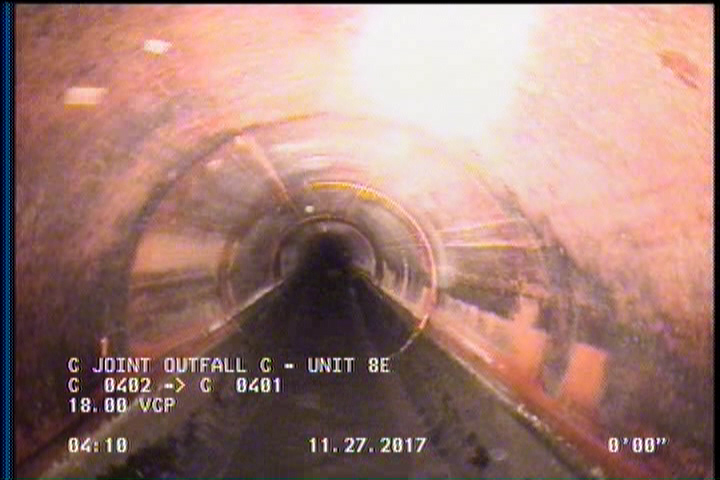 Deposits Attached Grease, 5 %of cross sectional area, from 04 to 08 o'clock, , within 8 inches of joint: YES, Start