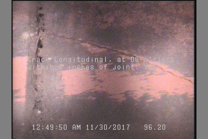 Crack Longitudinal, at 08 o'clock, within 8 inches of joint: YES