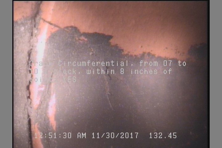 Crack Circumferential, from 07 to 10 o'clock, within 8 inches of joint: YES