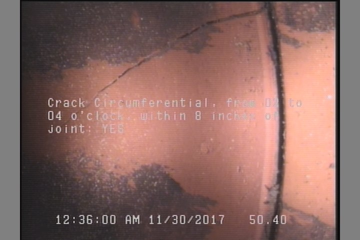 Crack Circumferential, from 02 to 04 o'clock, within 8 inches of joint: YES