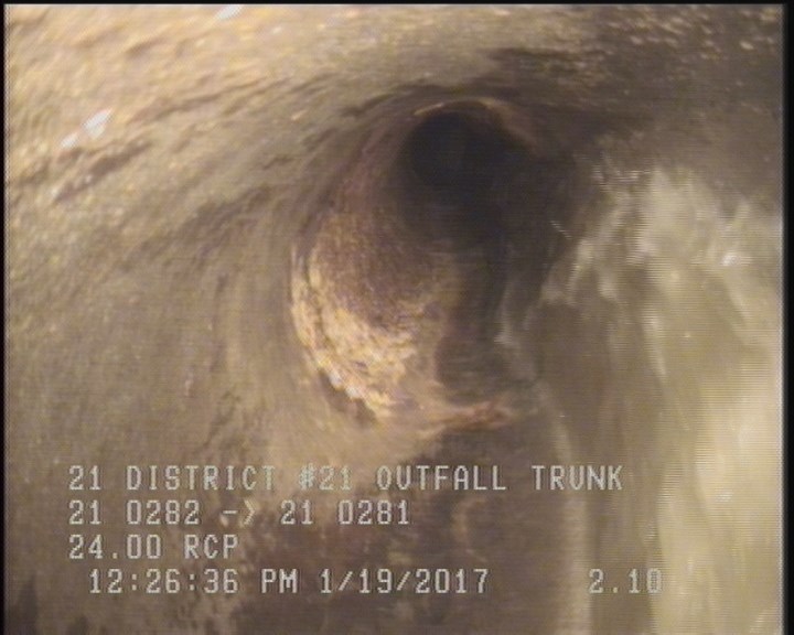 Surface Aggregate Projecting, from 08 to 04 o'clock, within 8 inches of joint: YES