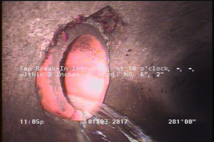 Tap Break-In Intruding, at 10 o'clock, -, -, within 8 inches of joint: NO, 6", 2"