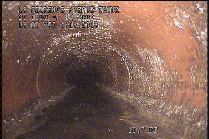 Deposits Attached Other, 3 %of cross sectional area, from 08 to 04 o'clock, , within 8 inches of joint: YES, Start - THIN GREASE COAT