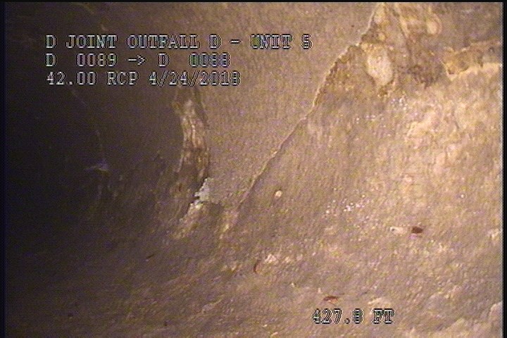 Surface Spalling, at 12 o'clock, within 8 inches of joint: YES