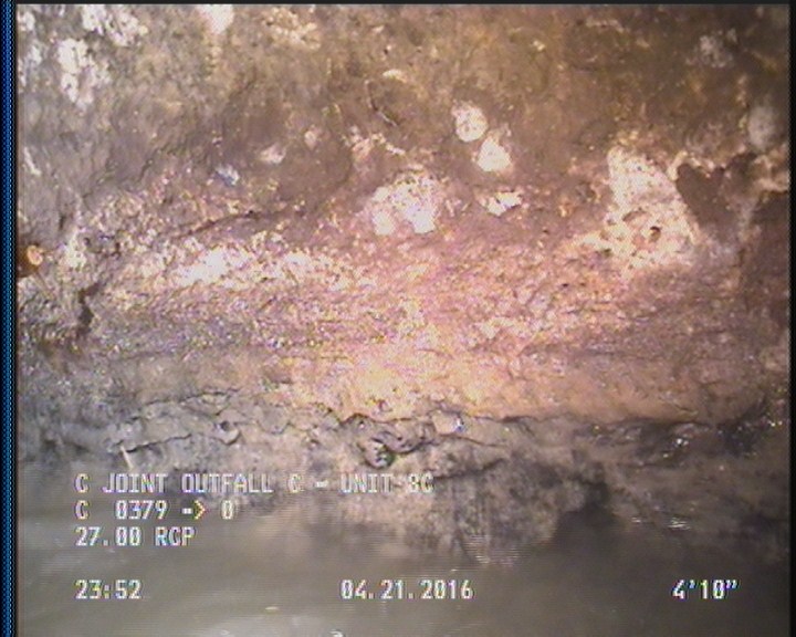 Deposits Attached Grease, 5 %of cross sectional area, from 04 to 08 o'clock, , within 8 inches of joint: YES, Start