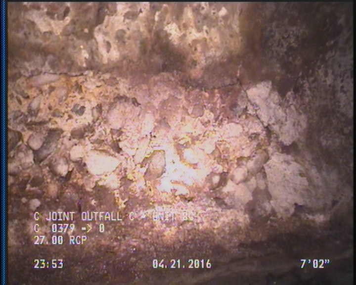 Surface Aggregate Projecting, from 08 to 04 o'clock, within 8 inches of joint: YES, Start
