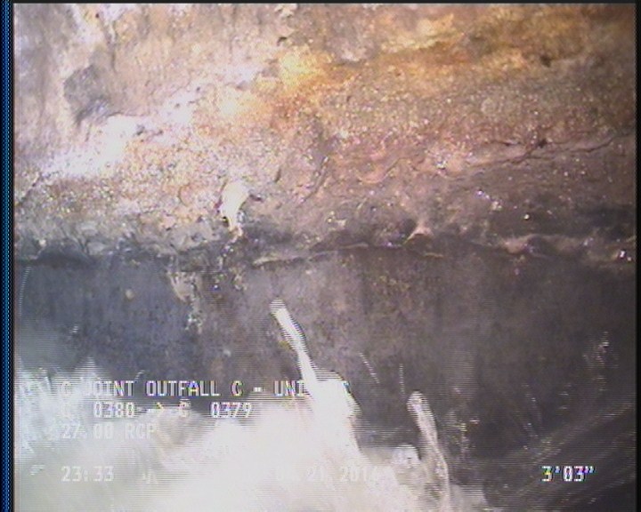 Deposits Attached Grease, 5 %of cross sectional area, from 04 to 08 o'clock, , within 8 inches of joint: YES, Start