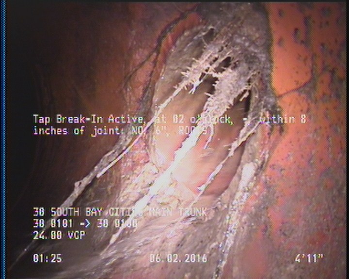 Tap Break-In Active, at 02 o'clock, -, within 8 inches of joint: NO, 6" - ROOTS