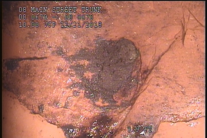 Broken Soil Visible, at 12 o'clock, within 8 inches of joint: NO - 1" 1" HOLE