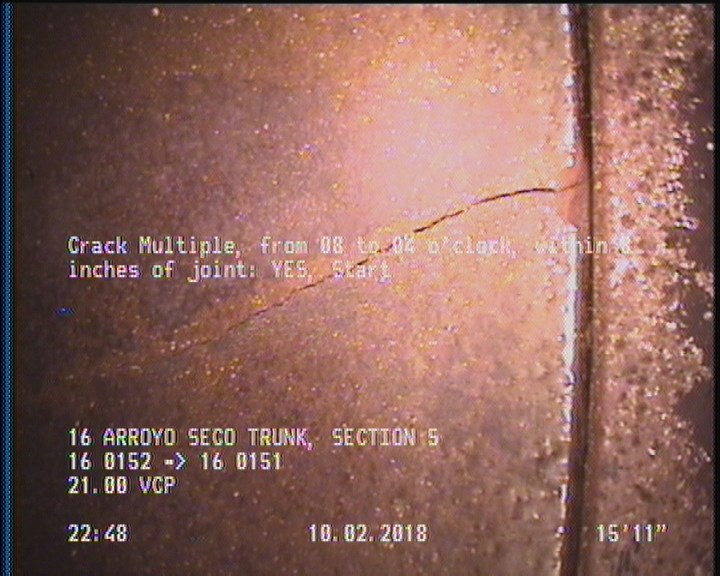 Crack Multiple, from 08 to 04 o'clock, within 8 inches of joint: YES, Start