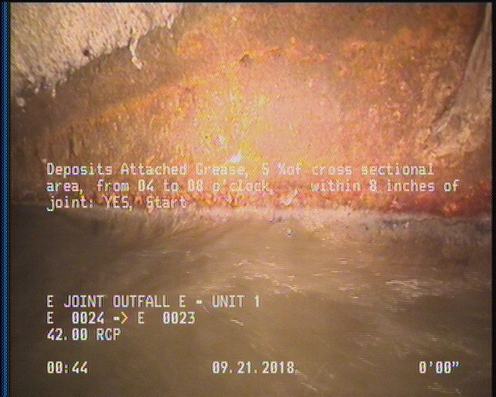 Deposits Attached Grease, 5 %of cross sectional area, from 04 to 08 o'clock, , within 8 inches of joint: YES, Start
