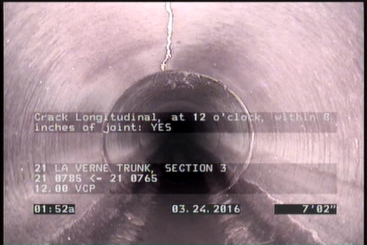 Crack Longitudinal, at 12 o'clock, within 8 inches of joint: YES