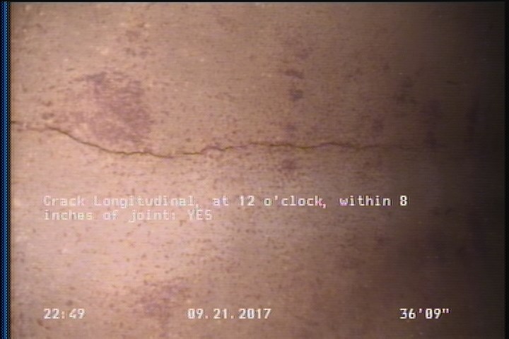 Crack Longitudinal, at 12 o'clock, within 8 inches of joint: YES