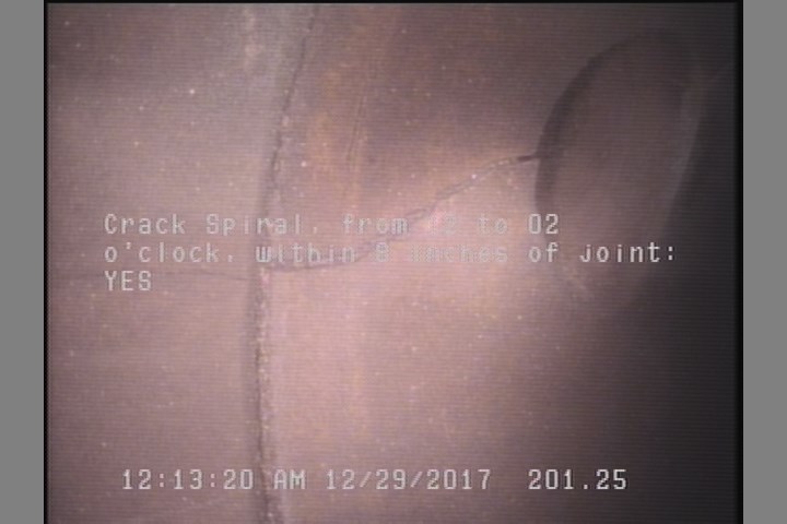 Crack Spiral, from 12 to 02 o'clock, within 8 inches of joint: YES