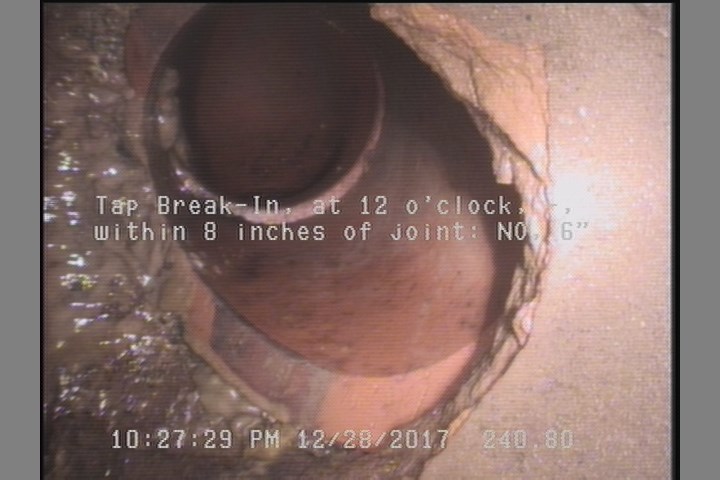Tap Break-In, at 12 o'clock, -, within 8 inches of joint: NO, 6"