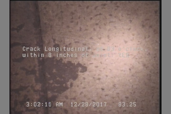 Crack Longitudinal, at 03 o'clock, within 8 inches of joint: YES