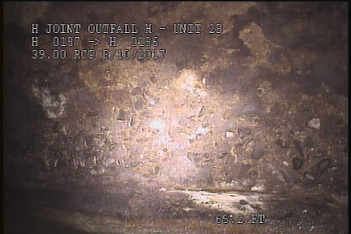Surface Aggregate Projecting, from 08 to 09 o'clock, within 8 inches of joint: NO