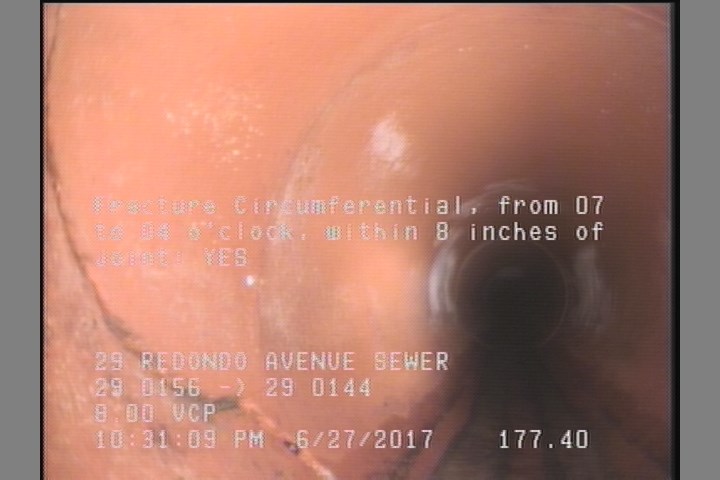 Fracture Circumferential, from 07 to 04 o'clock, within 8 inches of joint: YES