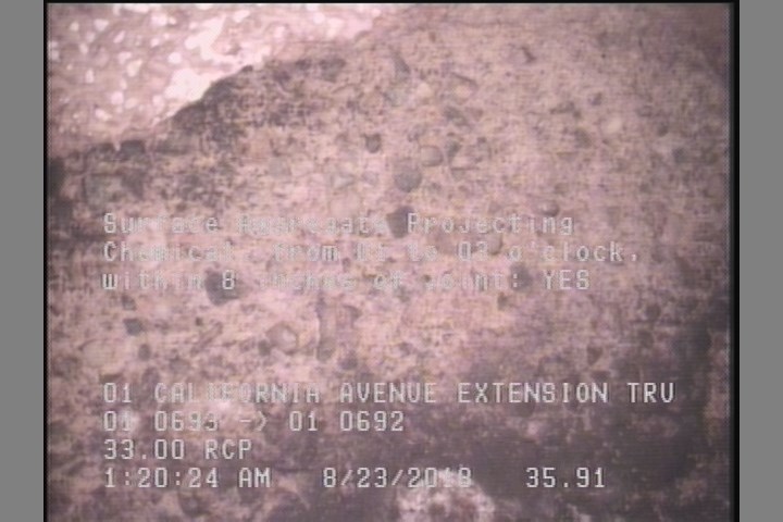 Surface Aggregate Projecting, from 01 to 03 o'clock, within 8 inches of joint: NO