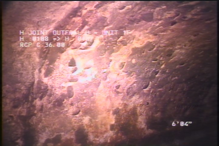 Surface Aggregate Projecting, from 08 to 04 o'clock, within 8 inches of joint: YES, Start - SEVERE AGG