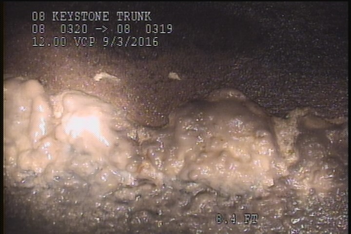 Deposits Attached Grease, 5 %of cross sectional area, at 03 o'clock, , within 8 inches of joint: YES
