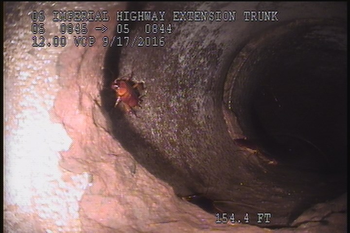 Tap Break-In, at 02 o'clock, -, within 8 inches of joint: YES, 4"