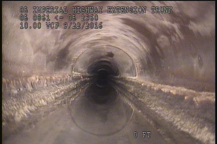 Deposits Attached Grease, 5 %of cross sectional area, from 03 to 09 o'clock, , within 8 inches of joint: YES, Start
