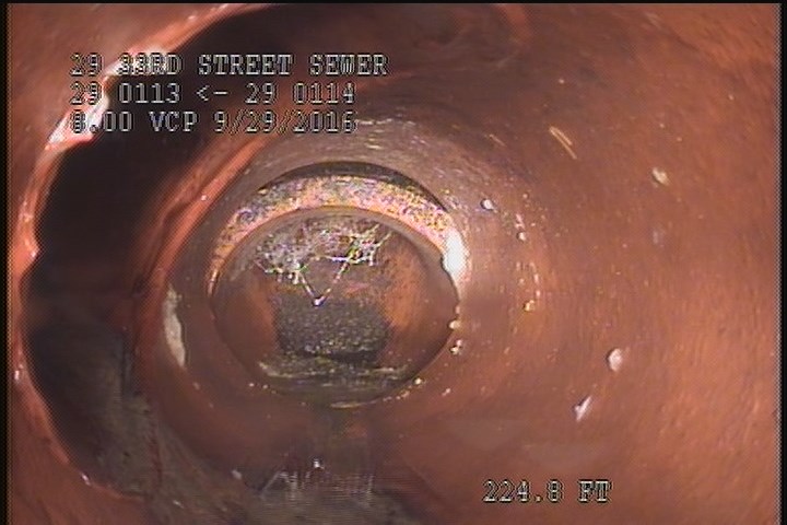 Upstream Manhole, Survey Ends - LAMP HOLE, OFFSET JOINT