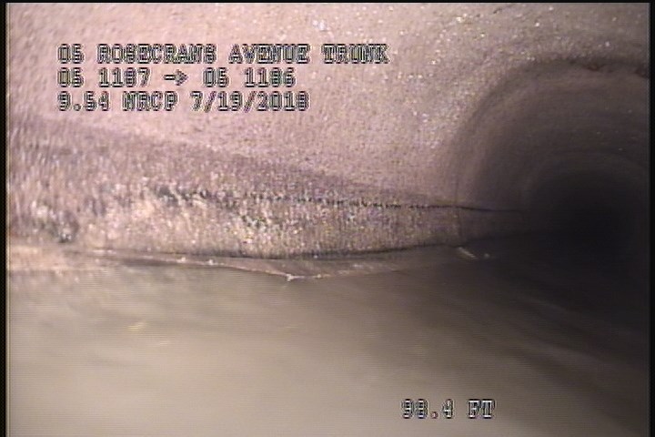 Lining Failure Other, at 08 o'clock, within 8 inches of joint: NO, Start - LINER TAPE LOOSE