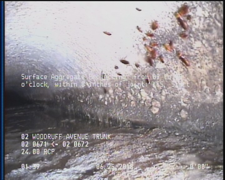 Surface Aggregate Projecting, from 09 to 03 o'clock, within 8 inches of joint: YES, Start