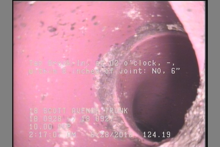 Tap Break-In, at 02 o'clock, -, within 8 inches of joint: NO, 6"