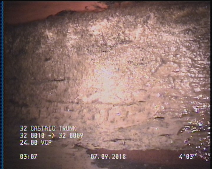 Deposits Attached Grease, 5 %of cross sectional area, from 04 to 08 o'clock, , within 8 inches of joint: YES, Start
