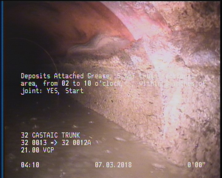 Deposits Attached Grease, 5 %of cross sectional area, from 02 to 10 o'clock, , within 8 inches of joint: YES, Start