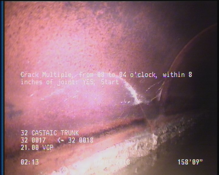 Crack Multiple, from 08 to 04 o'clock, within 8 inches of joint: YES, Start