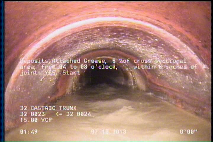 Deposits Attached Grease, 5 %of cross sectional area, from 04 to 08 o'clock, , within 8 inches of joint: YES, Start