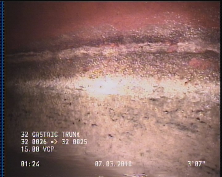 Deposits Attached Grease, 5 %of cross sectional area, from 03 to 09 o'clock, , within 8 inches of joint: YES, Start