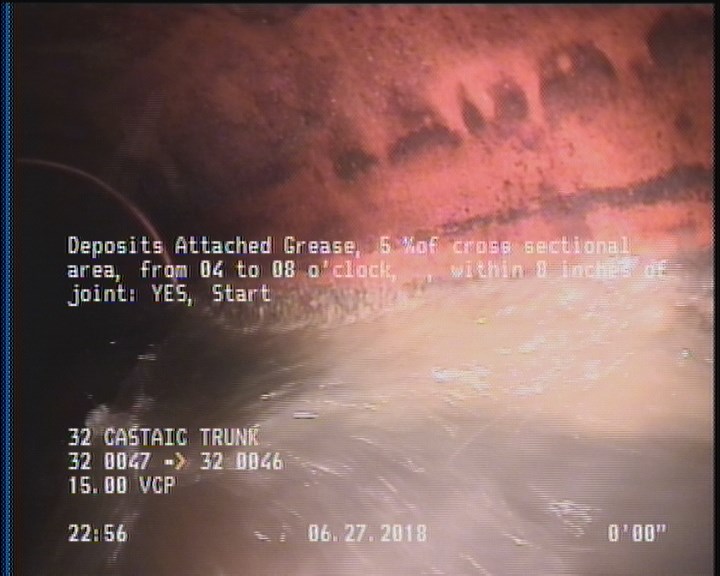 Deposits Attached Grease, 5 %of cross sectional area, from 04 to 08 o'clock, , within 8 inches of joint: YES, Start