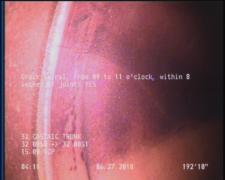 Crack Spiral, from 09 to 11 o'clock, within 8 inches of joint: YES